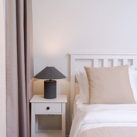 Anna'S Blloku Apartment Tiranë Eksteriør bilde