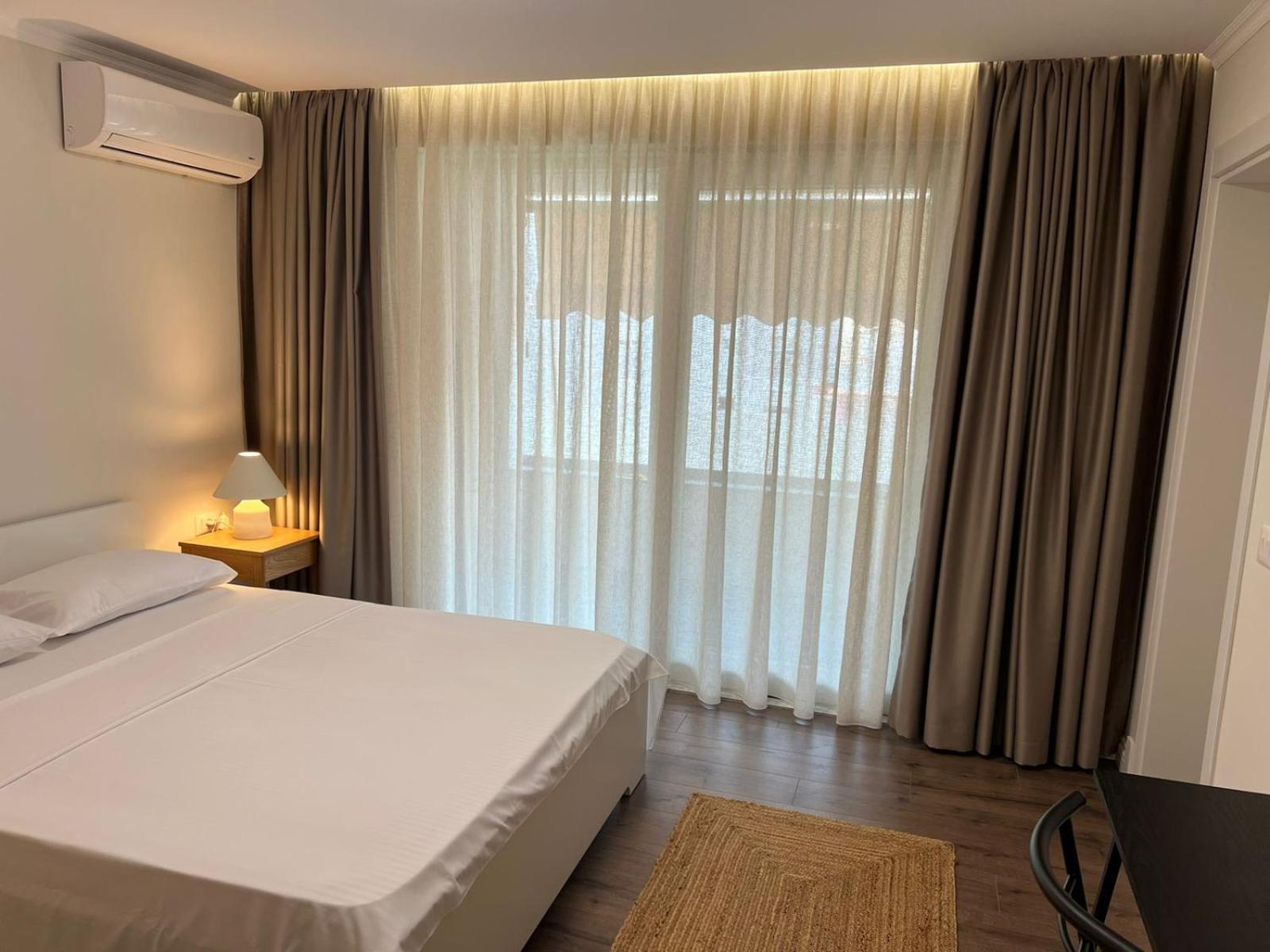 Anna'S Blloku Apartment Tiranë Eksteriør bilde