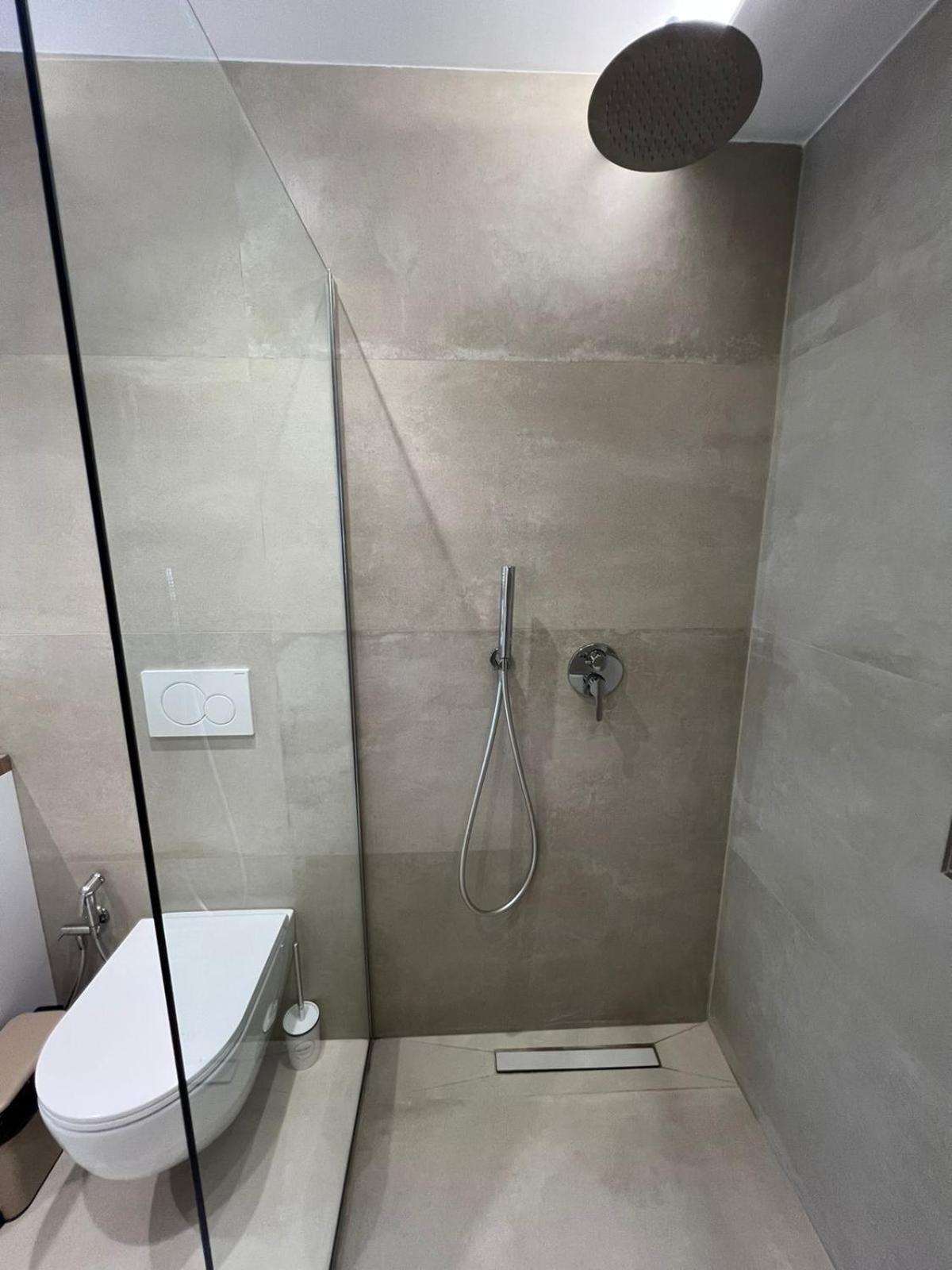 Anna'S Blloku Apartment Tiranë Eksteriør bilde