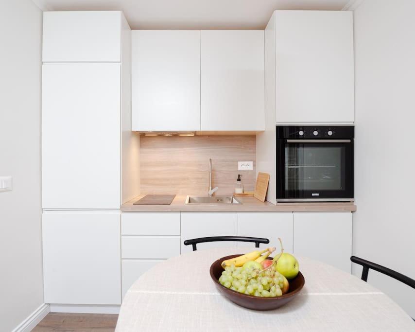 Anna'S Blloku Apartment Tiranë Eksteriør bilde