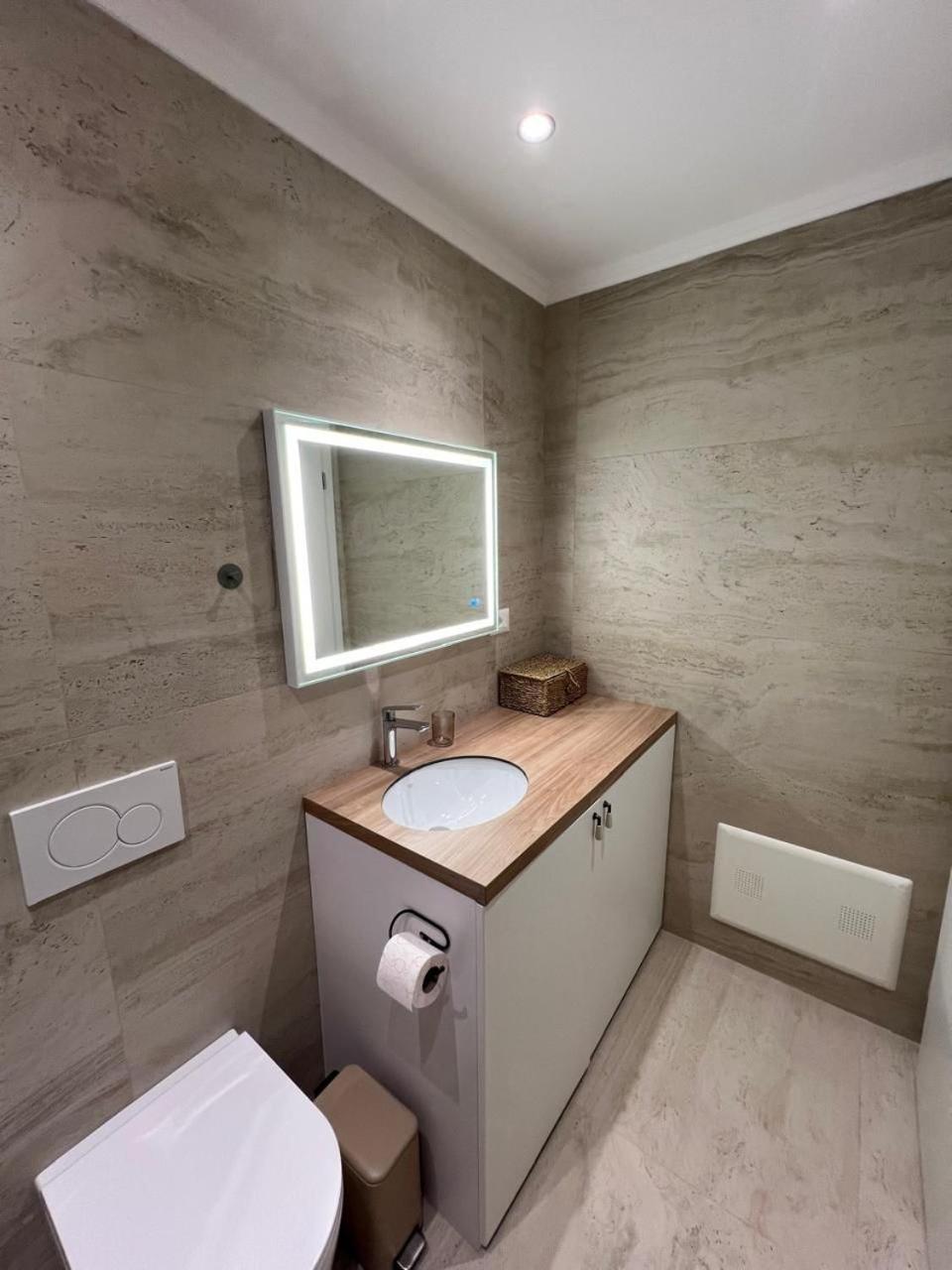 Anna'S Blloku Apartment Tiranë Eksteriør bilde