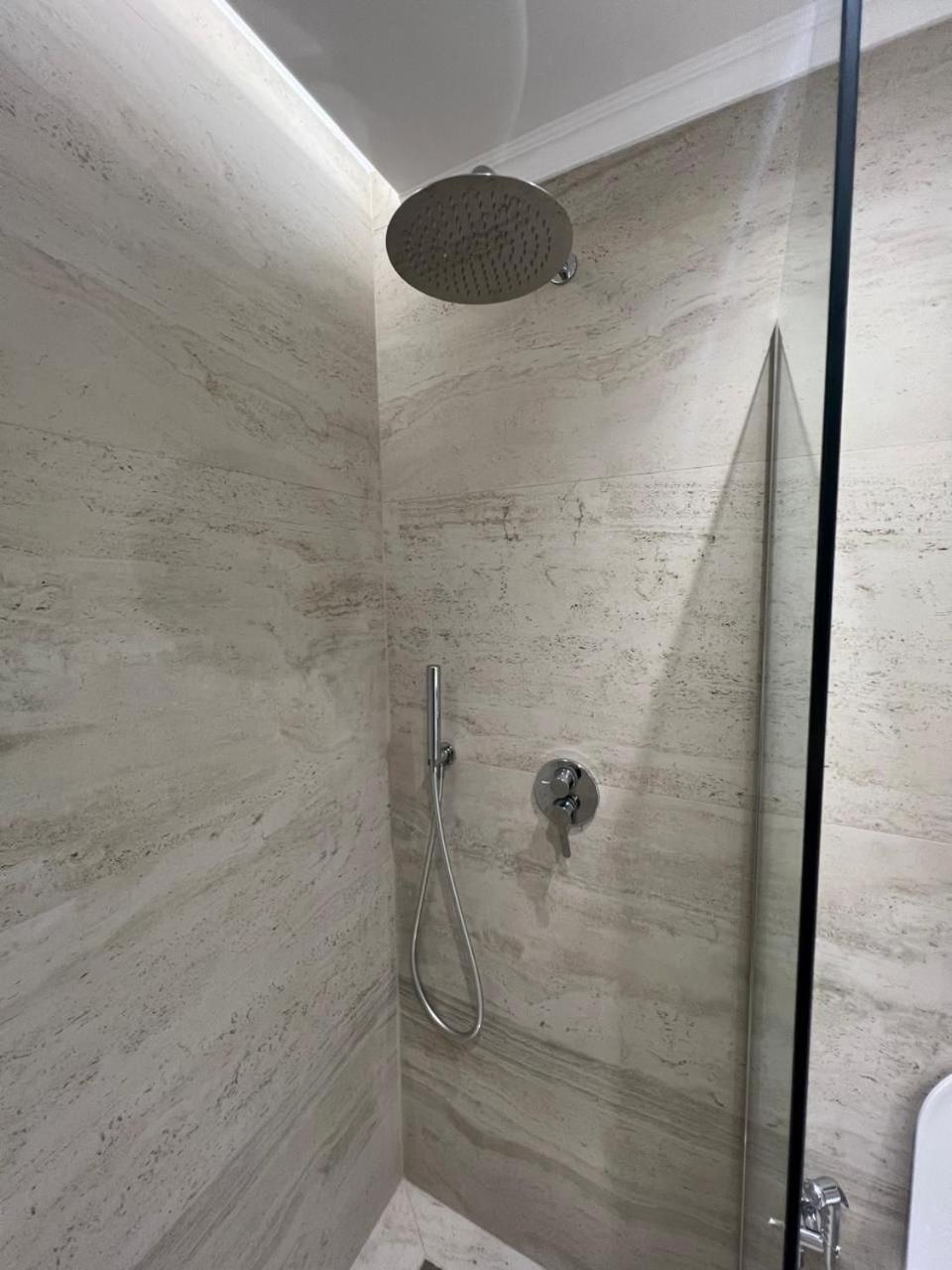 Anna'S Blloku Apartment Tiranë Eksteriør bilde