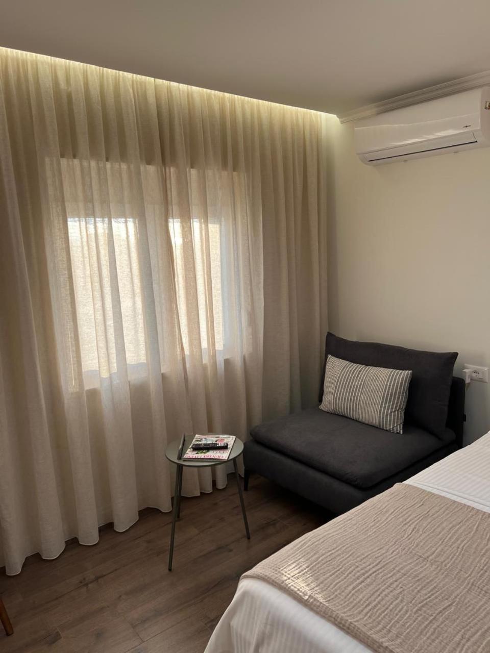 Anna'S Blloku Apartment Tiranë Eksteriør bilde